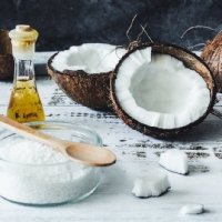 Coconut oil hair benefits for natural hair care